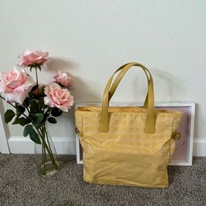 EUC Chanel Tote Bag